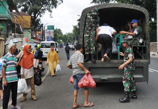 Aksi heroik TNI AD di tengah mogok massal angkot Bogor