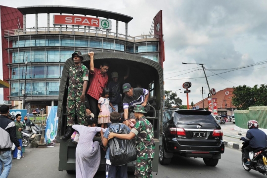 Aksi heroik TNI AD di tengah mogok massal angkot Bogor