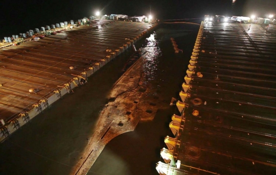 Korea Selatan angkat kapal feri Sewol yang tenggelam sejak 2014