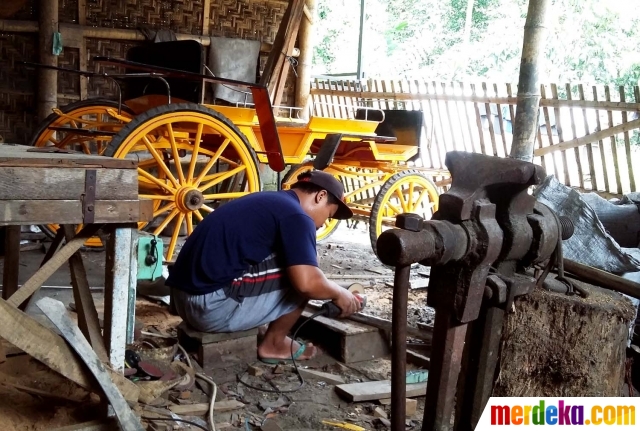 Foto : Mengunjungi bengkel andong di Yogya yang eksis 