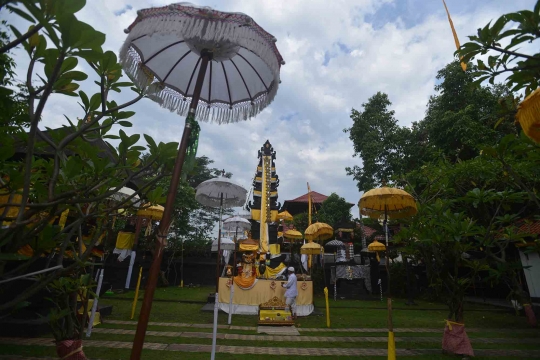 Kekhusyukan umat Hindu dalam ritual Tawur Agung Kesanga