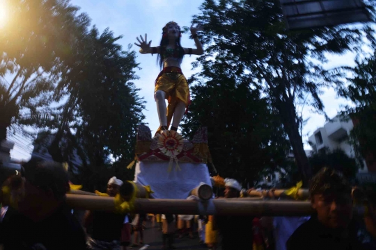 Semarak pawai ogoh-ogoh jelang Nyepi di Gambir