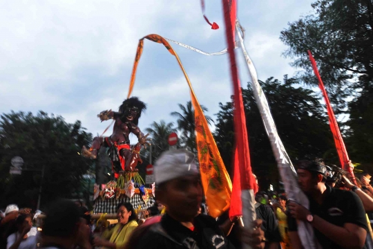 Semarak pawai ogoh-ogoh jelang Nyepi di Gambir