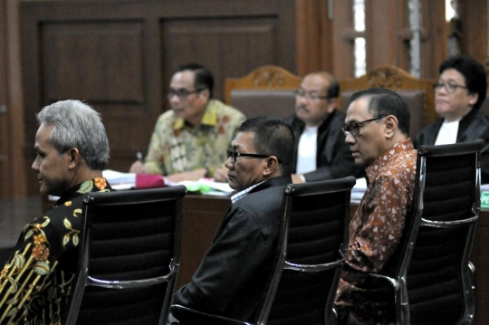 Agus DW Martowardojo dan Ganjar Pranowo bersaksi di sidang e-KTP