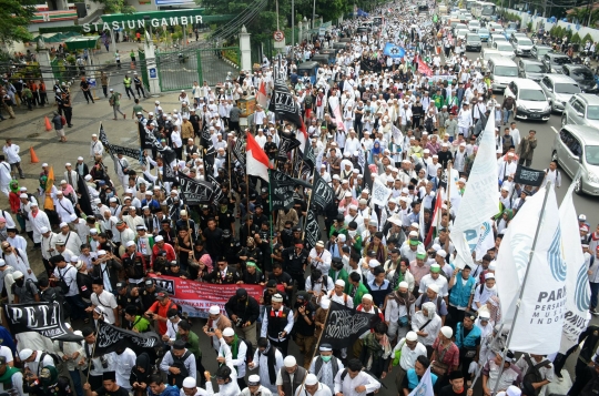 Penampakan lautan massa aksi 313 banjiri Ibu Kota