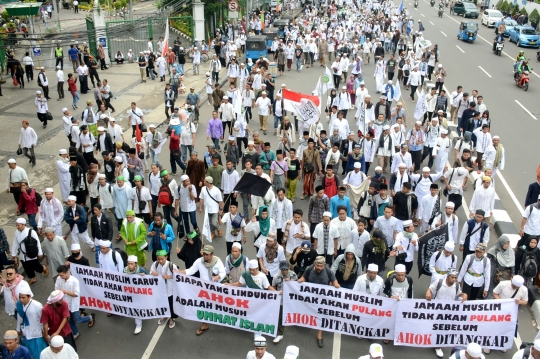 Penampakan lautan massa aksi 313 banjiri Ibu Kota