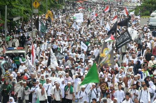 Penampakan lautan massa aksi 313 banjiri Ibu Kota