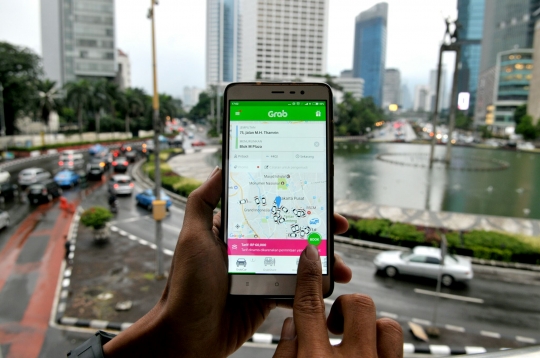 Kemenhub berlakukan aturan baru taksi online