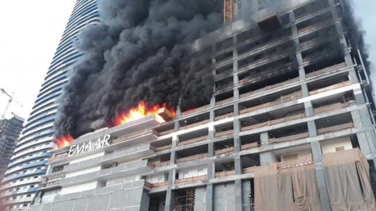Gedung pencakar langit di Dubai hangus terbakar