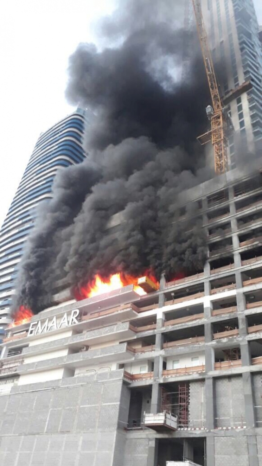 Gedung pencakar langit di Dubai hangus terbakar