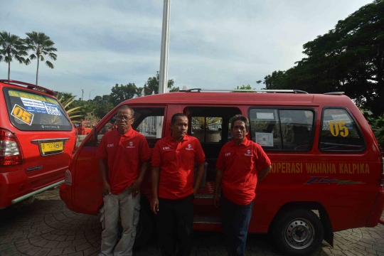 Penumpang setia Transjakarta kini bisa naik angkot KWK gratis