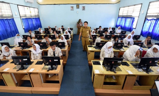 Keseriusan siswa SMK 1 Serpong laksanakan UNBK