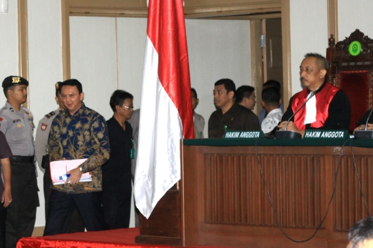 Ahok jalani sidang ke-17 penistaan agama