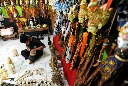 Mengunjungi perajin wayang golek yang masih bertahan di Bogor