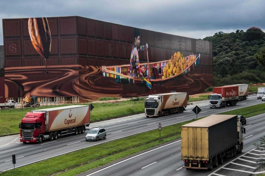 Ternyata mural terbesar di sejagat ada di negara ini