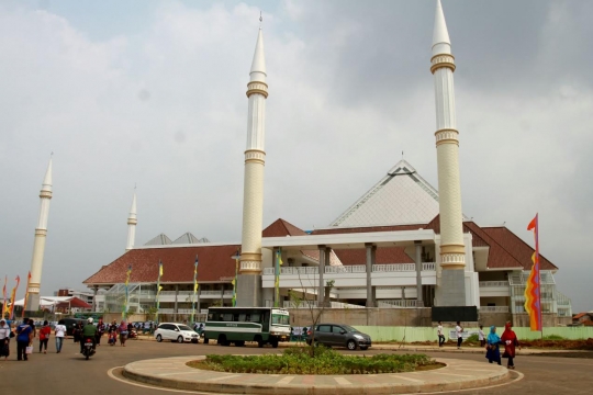 Kemegahan Masjid Hasyim Asy'ari di Jakarta usai diresmikan Jokowi
