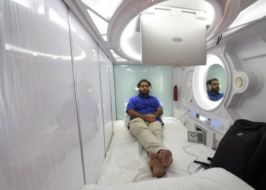 Menikmati kenyamanan hotel kapsul pertama di India