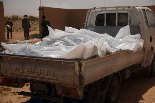 Melihat kuburan massal imigran gelap di Libya