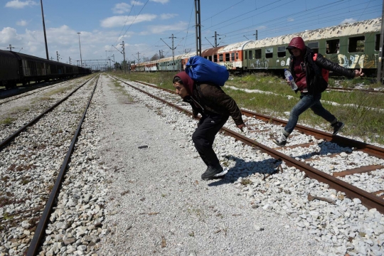 Kesengsaraan imigran bertahan hidup di gerbong kereta terbengkalai