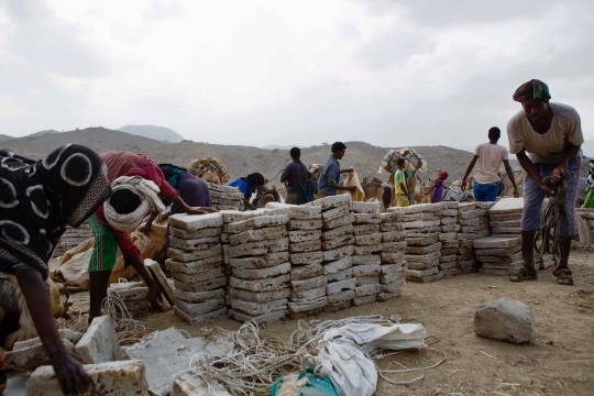 Perjuangan para pencari garam di tengah gurun Ethiopia
