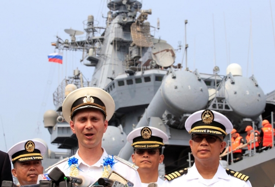 Pererat hubungan militer, Rusia kirim 2 kapal perang ke Filipina