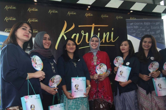 Nobar film Kartini bersama BJB