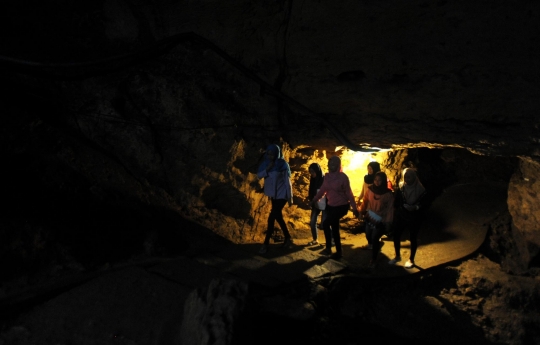 Melihat keindahan Gua Simenteng di Bogor