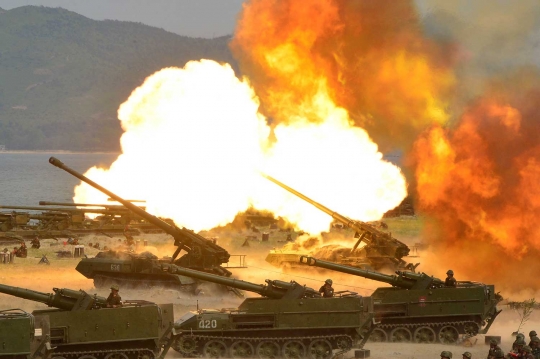 Korea Utara pamer kekuatan tempur usai AS-Korsel unjuk gigi