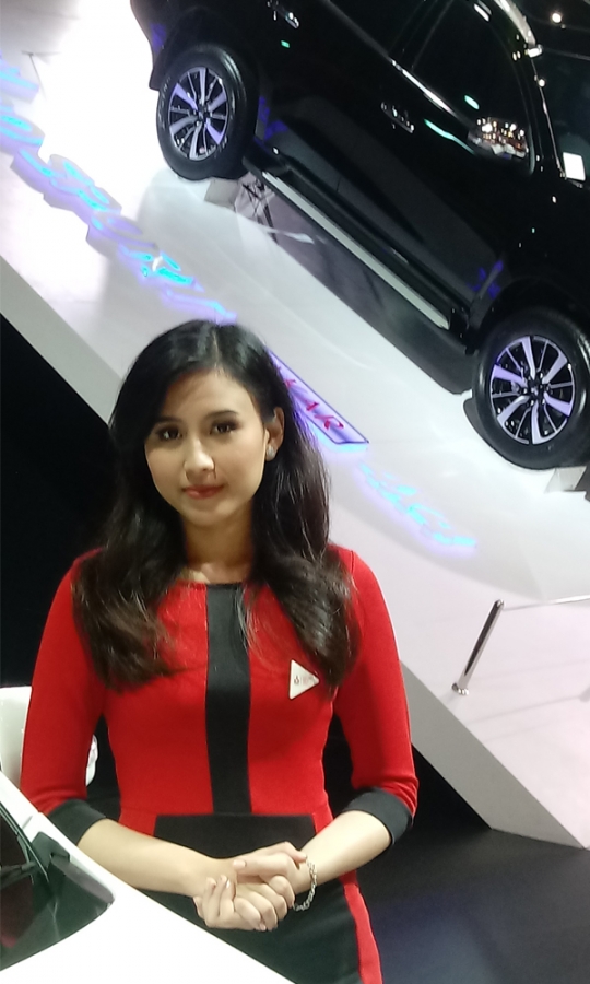 Pesona bidadari-bidadari cantik di panggung IIMS 2017