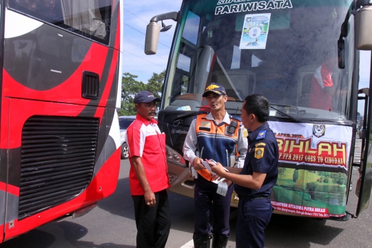 Antisipasi kecelakaan, Polres Bogor razia bus menuju Puncak