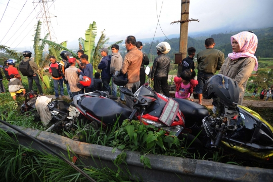 Penampakan kecelakaan maut yang tewaskan 12 orang di Cianjur