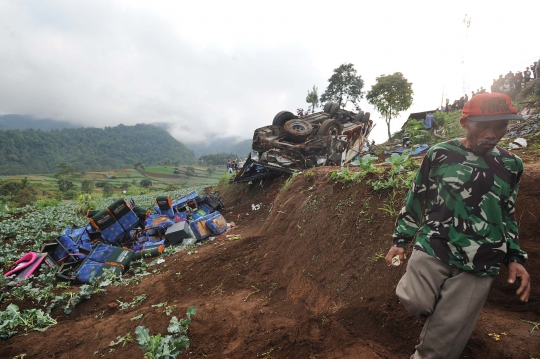Penampakan kecelakaan maut yang tewaskan 12 orang di Cianjur