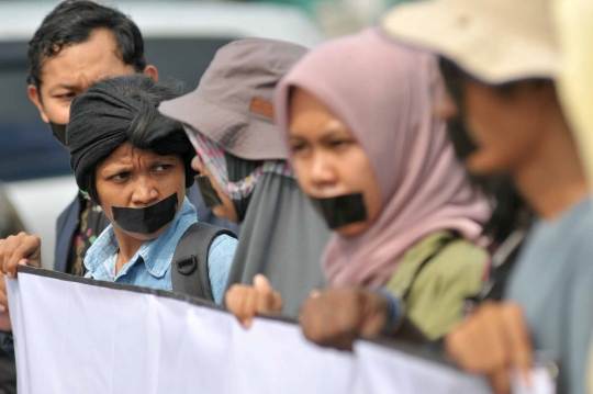 Aksi aktivis dan mahasiswa tuntut kebebasan pers di Papua