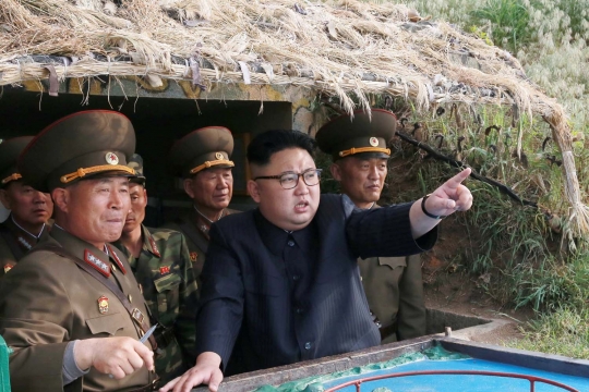 Gaya Kim Jong-un tinjau kekuatan perang di pulau terpencil
