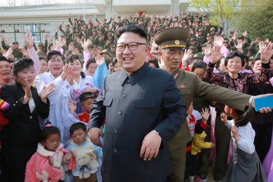 Gaya Kim Jong-un tinjau kekuatan perang di pulau terpencil