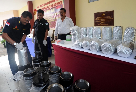 Polri dan Bea Cukai gagalkan penyelundupan sabu 84 kg asal China