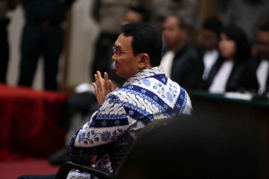 Ekspresi Ahok usai divonis 2 tahun penjara