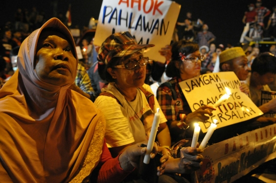 Aksi lilin untuk Ahok di Rutan Cipinang