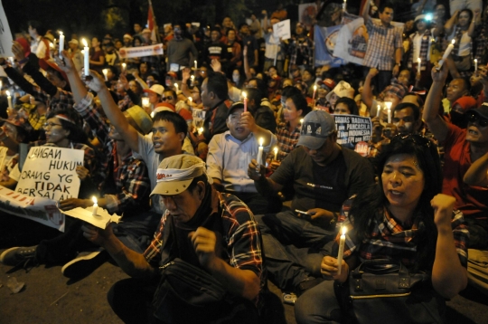 Aksi lilin untuk Ahok di Rutan Cipinang