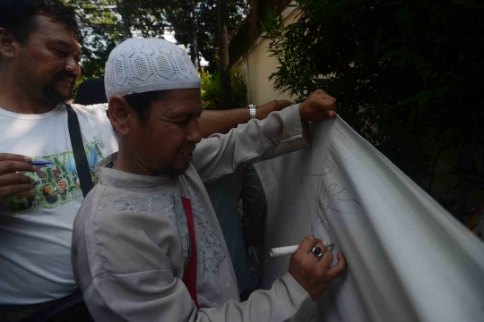 Aksi bela ulama di Komnas HAM