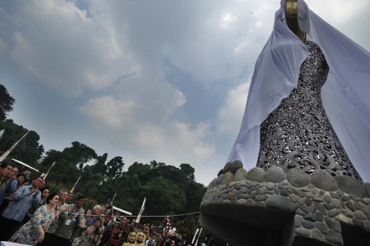 Megawati resmikan Monumen 2 Abad Kebun Raya Bogor