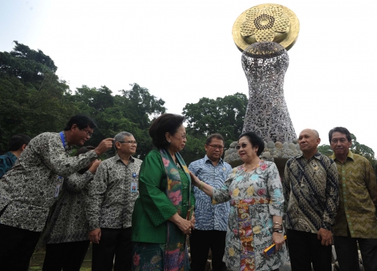 Megawati resmikan Monumen 2 Abad Kebun Raya Bogor