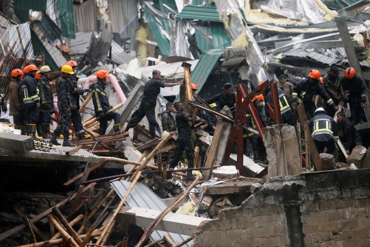 Bangunan bertingkat lima roboh di Sri Lanka, belasan orang luka-luka
