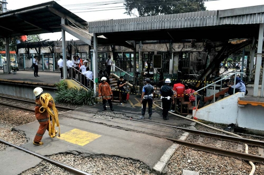 Pascakebakaran, Stasiun Klender sudah dapat dilintasi kereta