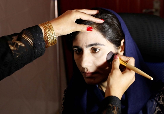 Mengintip dapur siaran stasiun TV wanita pertama di Afghanistan