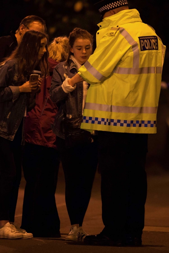 Ledakan di konser Ariana Grande, polisi jaga ketat Manchester Arena