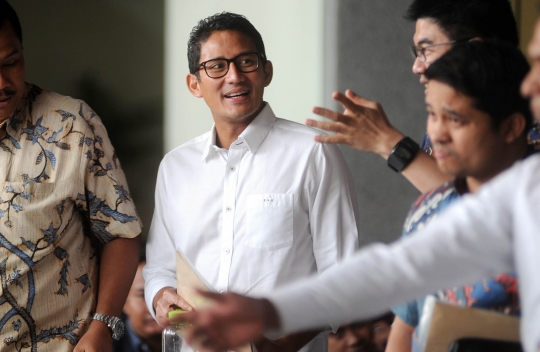 Santainya Sandiaga usai diperiksa KPK terkait dua kasus korupsi