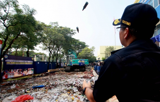 Bea Cukai Banten musnahkan miras senilai Rp 1,3 miliar