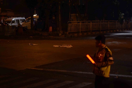 Suasana mencekam usai ledakan di Terminal Kampung Melayu