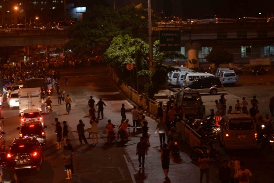Suasana mencekam usai ledakan di Terminal Kampung Melayu